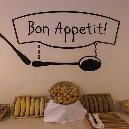 Numo Hotel 4*